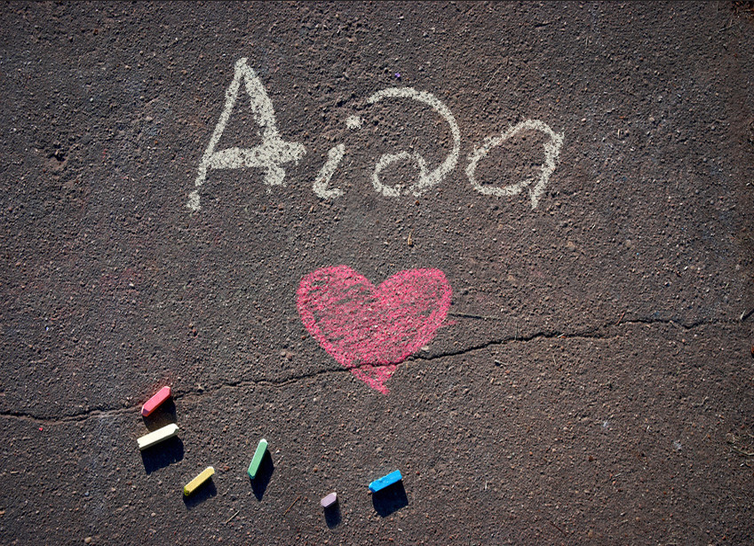 Зображення з іменем Аїда